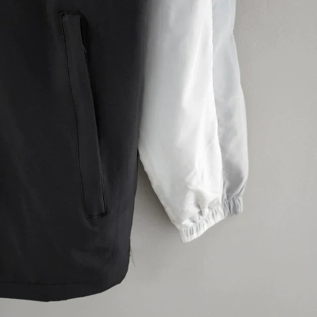 Jaqueta Corta Vento Nike Swoosh - Branco/Preto